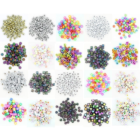 200 Pcs Acrylic Alphabet A-Z Heart Beads