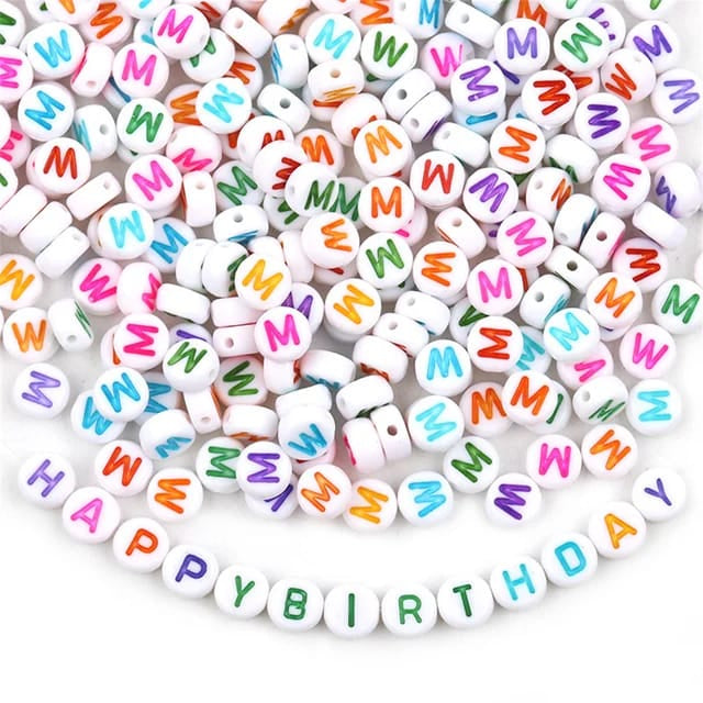 200 Pcs Acrylic Alphabet A-Z Heart Beads