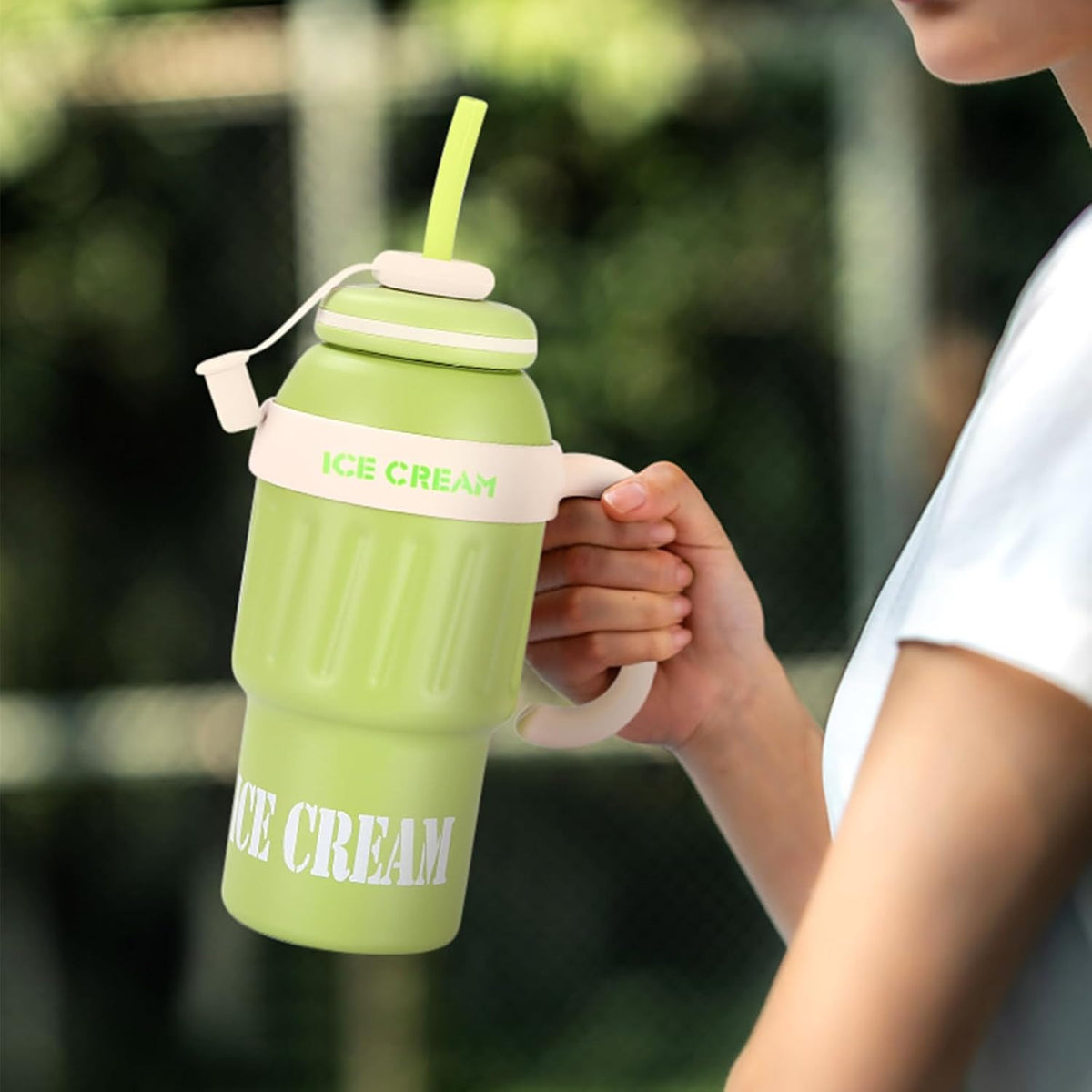 Stainless Steel Insulated Tumbler with Handle & Straw  1000ml